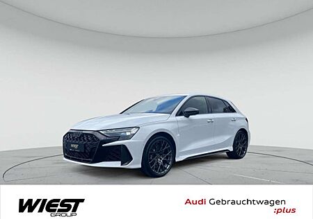 Audi RS3 S tronic RS Schalens. Navi Matrix