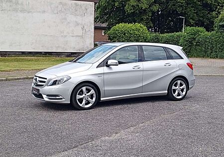 Mercedes-Benz B 200 1.6 *wenig km*Tüv*Viele Extras*