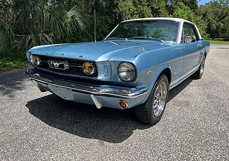 Ford Mustang super Auto, kein Rost ,ungeschweißt