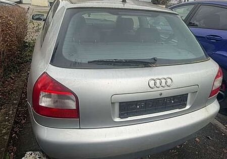 Audi A3 1.6 Attraction
