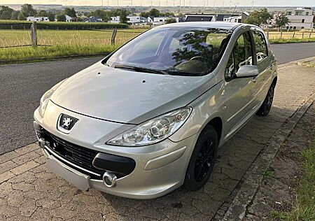 Peugeot 307 2.0 140 Automatik TÜV ZV BC KLIMA