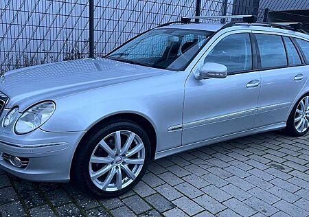 Mercedes-Benz E 200 AUTOMATIK AVANTGARDE,TÜV,KLIMA,NAVI,TEILLE