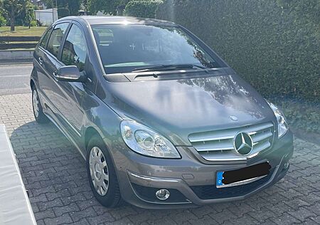 Mercedes-Benz B 180 BlueEFFICIENCY Sports Tourer