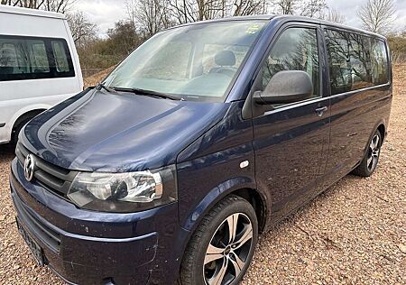 VW T5 Caravelle Volkswagen 2,0 TDI 140 PS 9 PLÄTZE KLIMA STANDHEIZUNG ALU