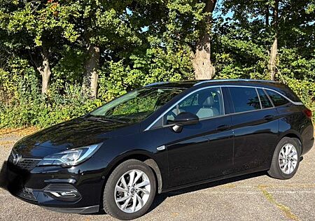 Opel Astra Sports Tourer 1.2 Turbo Elegance