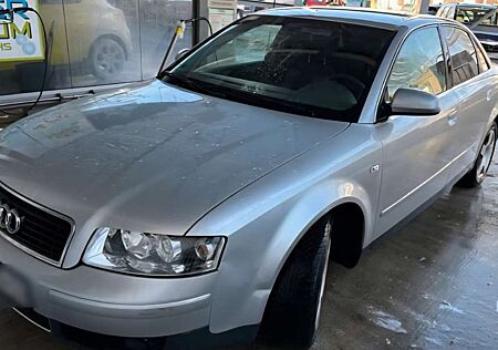 Audi A4 1.6