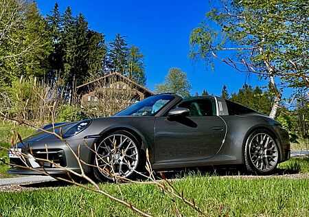 Porsche 992 911 Targa 4 Sport/ Design/Werksgarantie top .