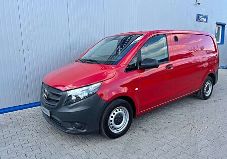 Mercedes-Benz Vito 110 CDI 6G KLIMA TEMPOMAT 3-SITZER SCHRÄNKE