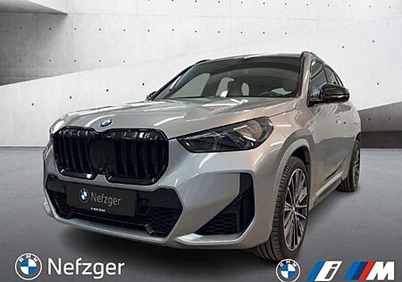 BMW X1 23i xDrive M Sport HUD AD AHK-klappbar Park-Assist