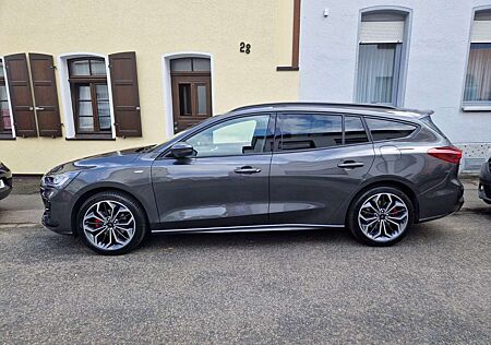 Ford Focus Turnier+1.0+EcoBoost+Hybrid.+ST-LINE