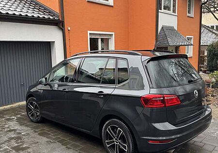 VW Golf Sportsvan Volkswagen 1.0 TSI BlueMotion Trendline
