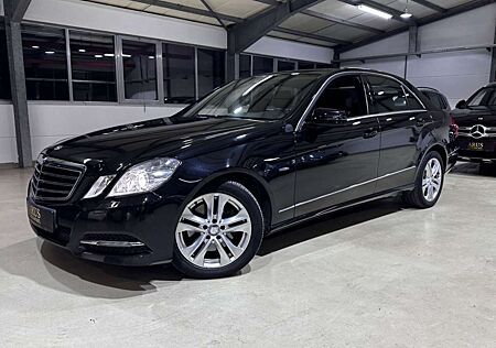 Mercedes-Benz E 250 CDI/PDC/NAVI/2Hand/ VOLL SCHECKHEF BEI MB