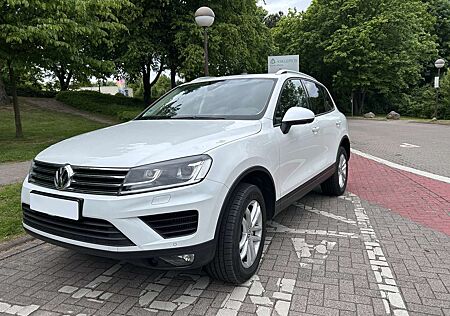 VW Touareg Volkswagen 3.0 V6 TDI SCR Blue Motion DPF Automatik