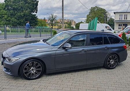 BMW 318d 318 Touring Aut.