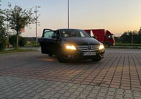 Mercedes-Benz B 200 B 180 CDI (246.200)