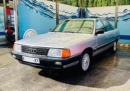 Audi 100 E2.2 138PS TOP AUTO.