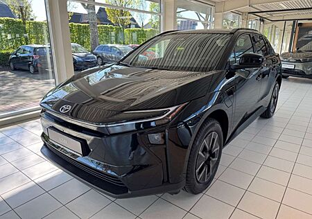 Toyota bZ4X Teamplayer 360°Kamera Toter Winkel Warner