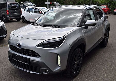 Toyota Yaris Cross Hybrid Adventure, Allrad, Advanced-Safety und JBL