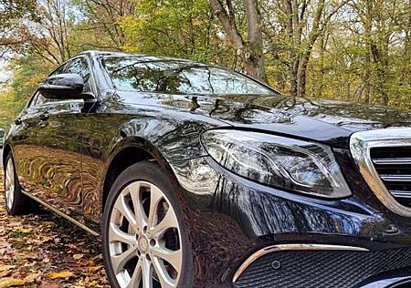 Mercedes-Benz E 220 d 4Matic 9G-TRONIC