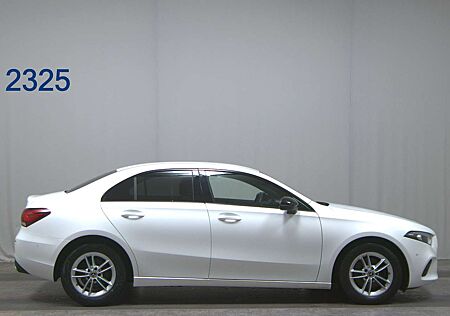 Mercedes-Benz A 200 d Lim. Progressive Navi Night Leder MBUX