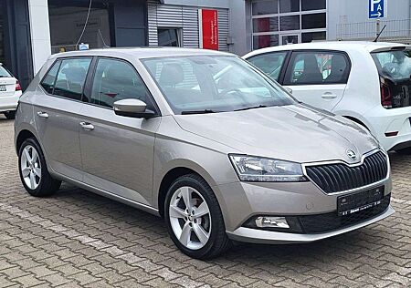 Skoda Fabia 1.0 MPI Cool Plus Bluetooth PDC AHK Klima