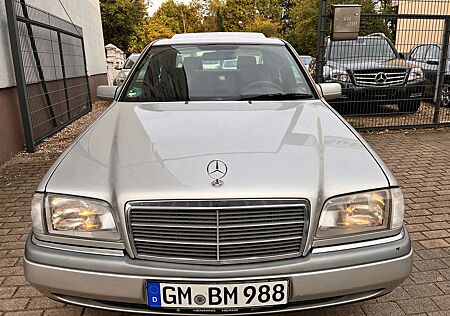 Mercedes-Benz C 180 Elegance