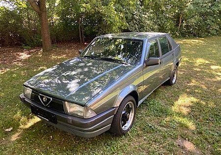 Alfa Romeo 75 2.0 Twin Spark, 2.Hd seit 30 Jahren!