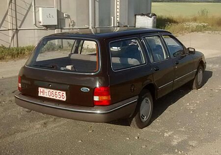 Ford Sierra Turnier L