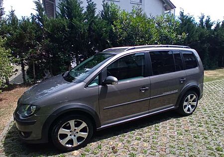 VW Cross Touran Volkswagen Touran Cross