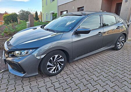 Honda Civic 1.0 i-VTEC Turbo Executive Sport Line