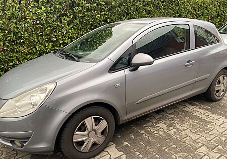 Opel Corsa 1.2 16V Cosmo