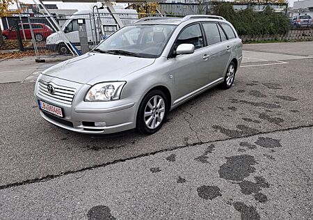 Toyota Avensis 1.8 Executive