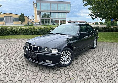 BMW 328i 328 Coupé Sport Edition