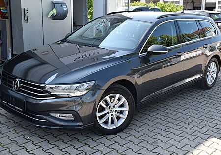 VW Passat Variant Volkswagen Business Led,Kamera,Acc,A-kupplung,Pdc,Shz.1Hand