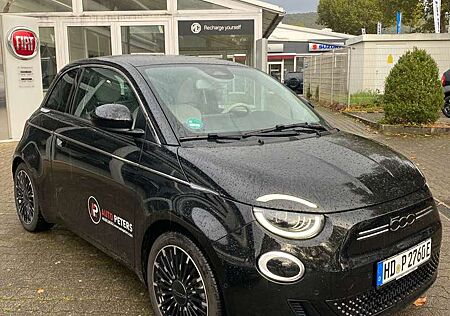 Fiat 500E 42kWh by Bocelli - ab 359 Euro monatlich*