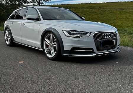 Audi A6 Allroad quattro 3.0 TFSI S tronic LED Alcantara 20 Zoll KW