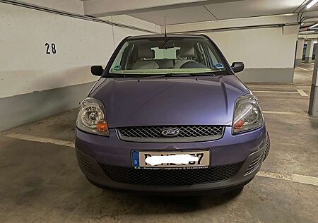 Ford Fiesta 5-Türer 1.3 Ambiente