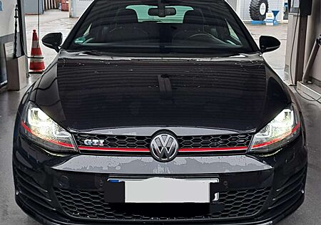 VW Golf GTI Volkswagen BlueMotion Technology