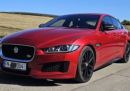 Jaguar XE S