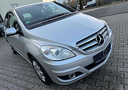 Mercedes-Benz B 180 NGT (245.233)