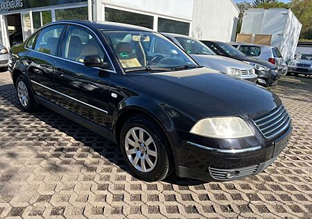 VW Passat Volkswagen Lim. Highline*TÜVneu*Sitz-H*Schiebedach*