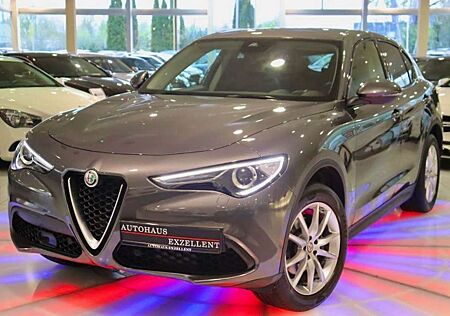 Alfa Romeo Stelvio Super Q4*LEDER*NAVI*SHZ*KAMERA*LHZ*1.HD*