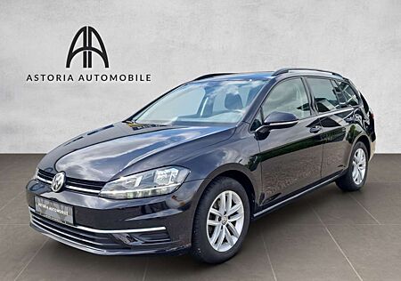 VW Golf Volkswagen Comfortline ACC AHK Navigation SHZ