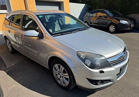 Opel Astra Innovation "110 Jahre"AHK Klima 8fach bereift ALU