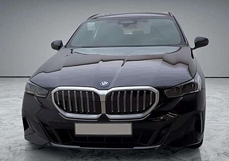 BMW 550e 550 xDrive Touring M Sport AHK Bowers&Wilkins