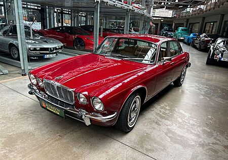 Jaguar XJ6