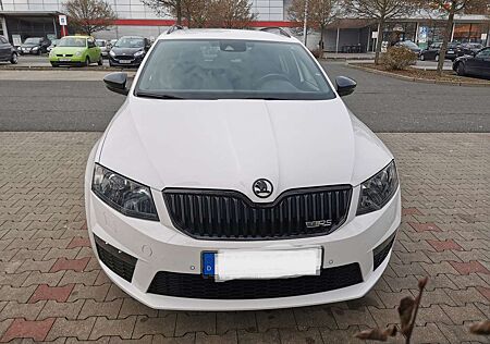 Skoda Octavia 2.0 TSI DSG Combi RS
