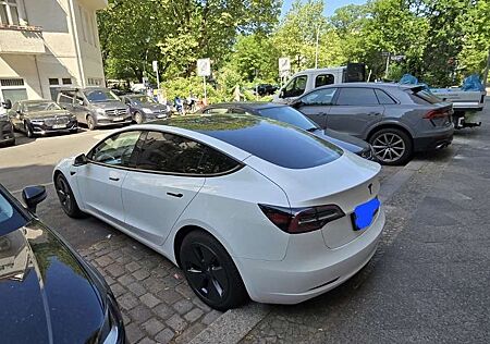 Tesla Model 3 Basis RWD