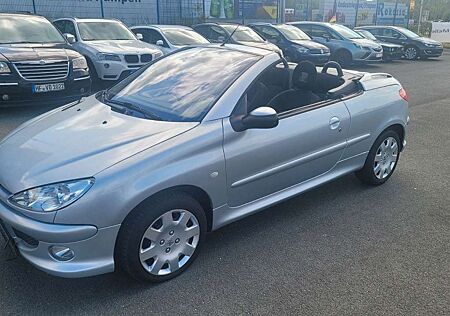 Peugeot 206 Cabriolet CC Filou TÜV neu 2.Hand