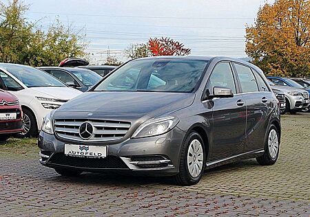 Mercedes-Benz B 180 CDI Edition/SHEFT/1.HAND/8FACH/LEDER/XENON